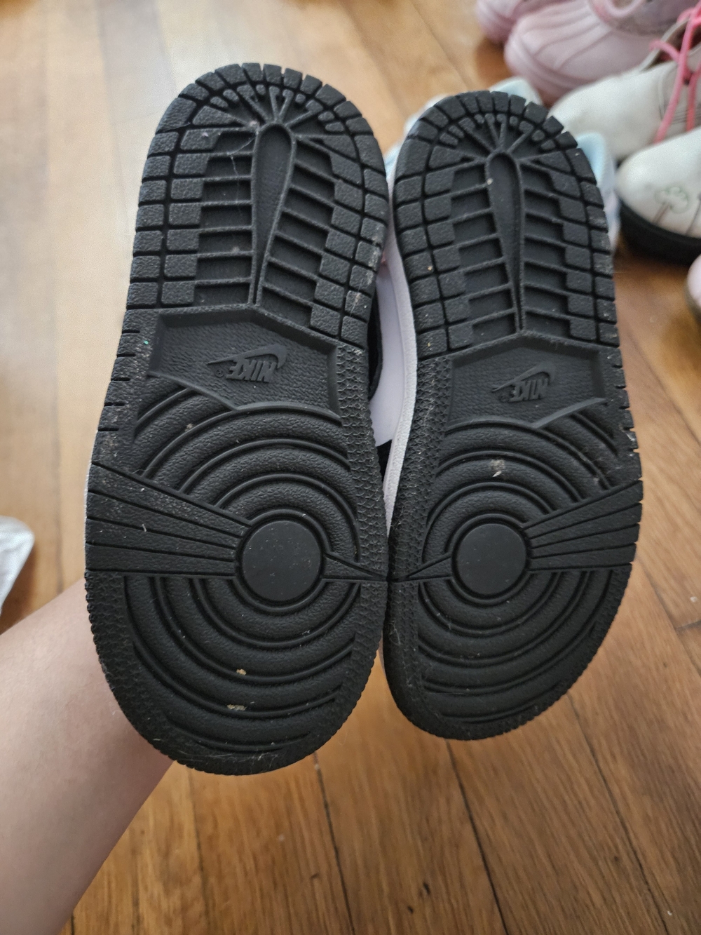 Nike, Sketchers, Sperry, London Frog Girl Shoes Size 9c - Picture 6 of 8